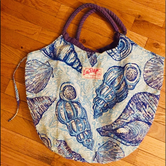 Lilly Pulitzer Handbags - LILLY PULITZER originals blue Sea shell beach tote